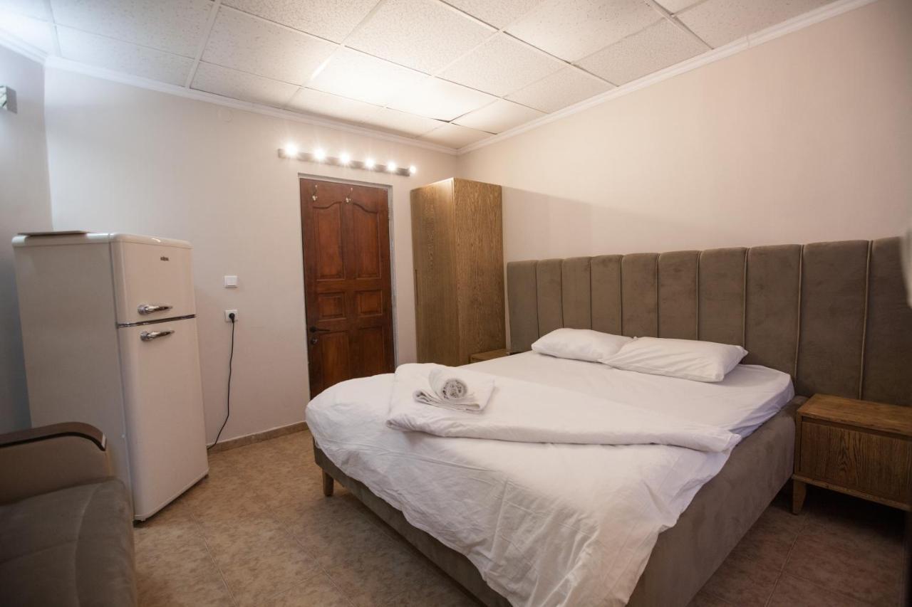 อาฮูซัท เฮาเชอร์ Hotel ทิเบเรียส ภายนอก รูปภาพ